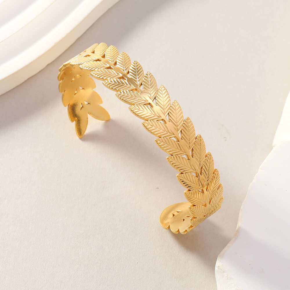 欧美跨境钛钢手镯女高级感时尚百搭罗马数字蛇镶钻手镯不锈钢饰品详情5