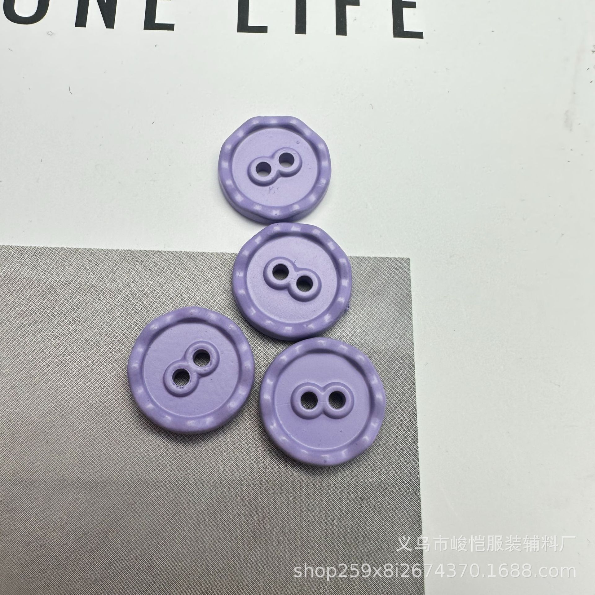 现货 彩虹糖多巴胺衬衫扣 树脂材质polo休闲衬衫童装迷你小扣子详情17