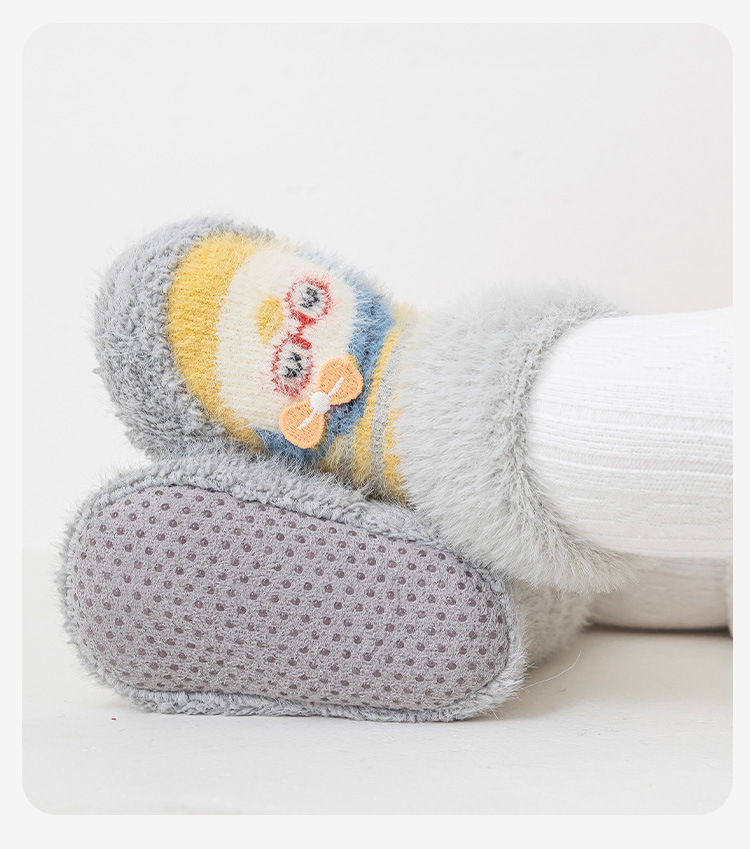 Baby socks and shoes for autumn and winter with fleece and thickening, baby floor shoes and socks, cartoon soft-soled shoes and socks for newborns, 0-1 year old pic 14