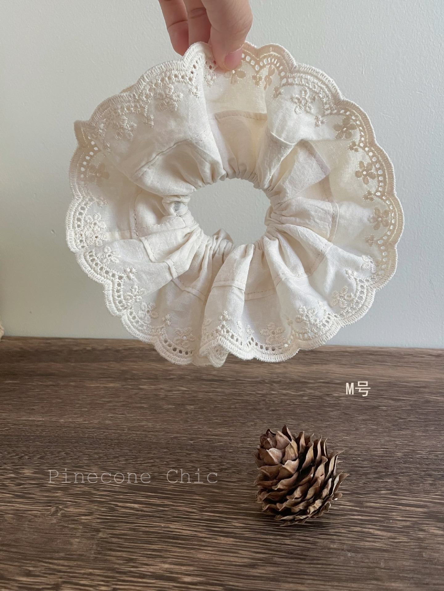 Pinecone retro princess-style French double-layer adjustable heavy industry milk white embroidered lace fluffy hair band pic 43