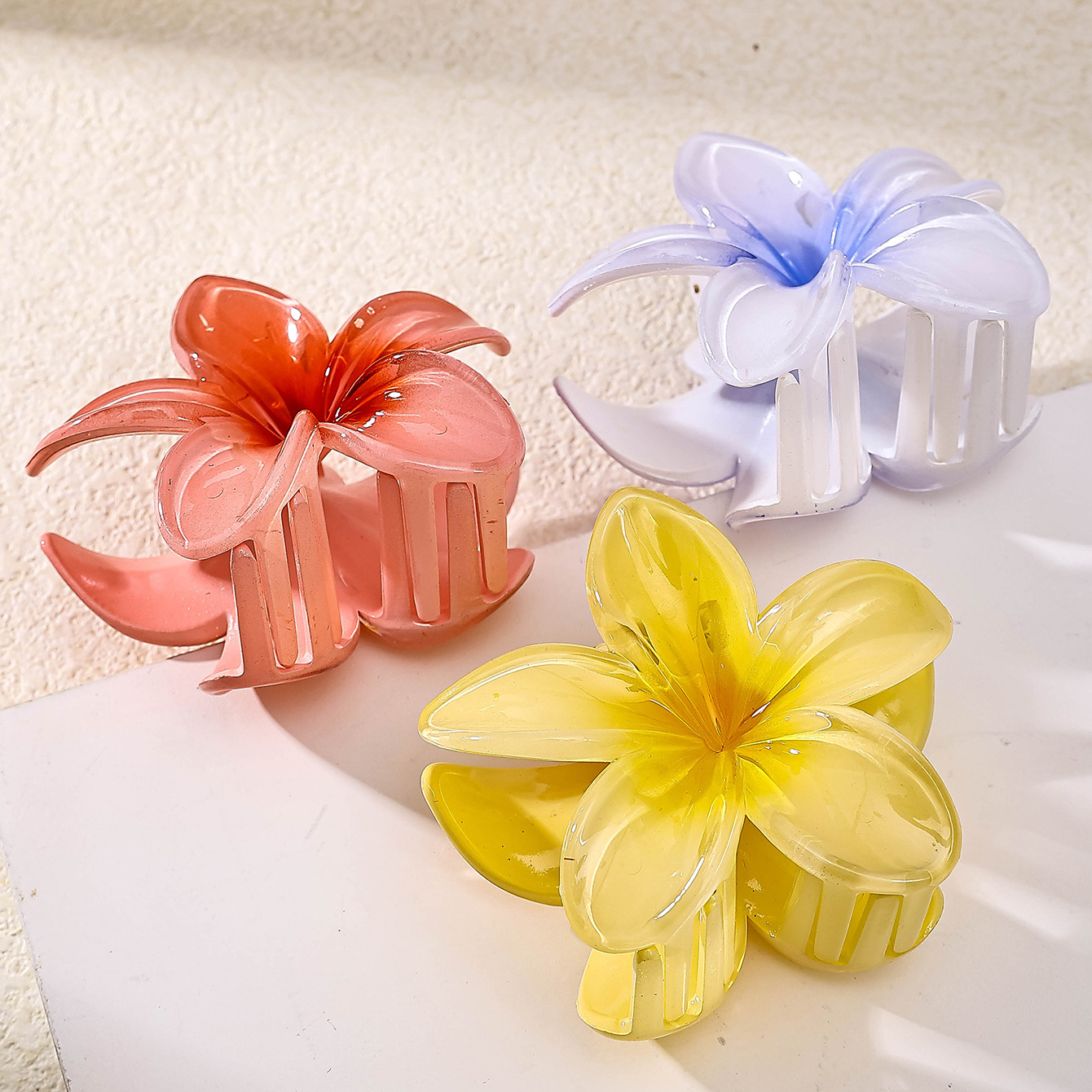 百合花抓夹批发小众超仙简约鲨鱼夹中号后脑勺马尾鸡蛋花夹盘发夹详情5