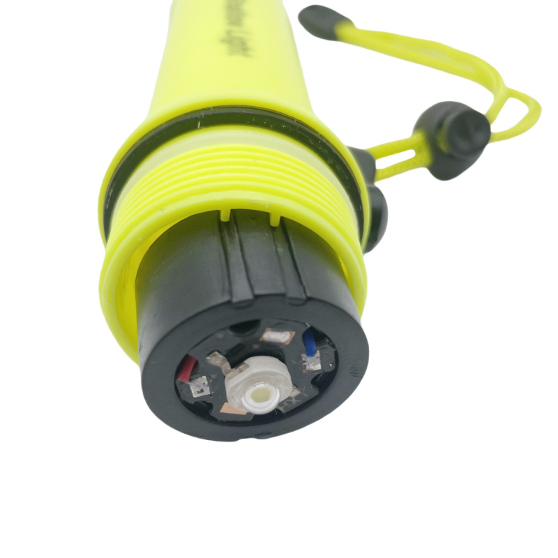 潜水手电筒5号电池深水下照明灯迷你便携户外远射防水强光手电筒详情8