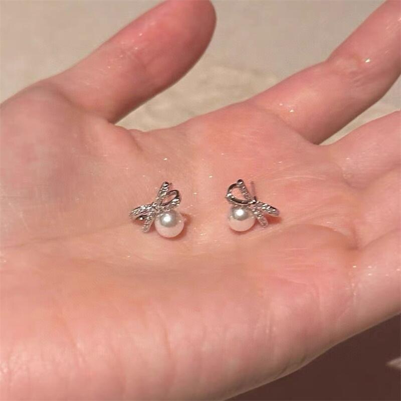 诸暨珍珠爆火赵露丝同款淡水珍珠蝴蝶结S925耳针轻奢精致感耳饰详情6