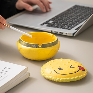 陶瓷烟灰缸家用可爱高级感轻奢简约酒店商务简约风煙灰缸创意烟缸详情3