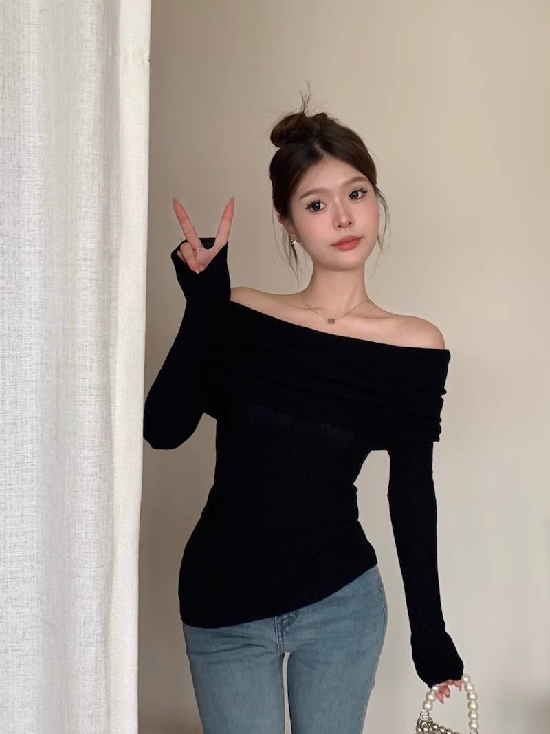 露肩一字肩上衣针织衫女秋装新款修身长袖红色漏肩黑色一字领毛衣详情25