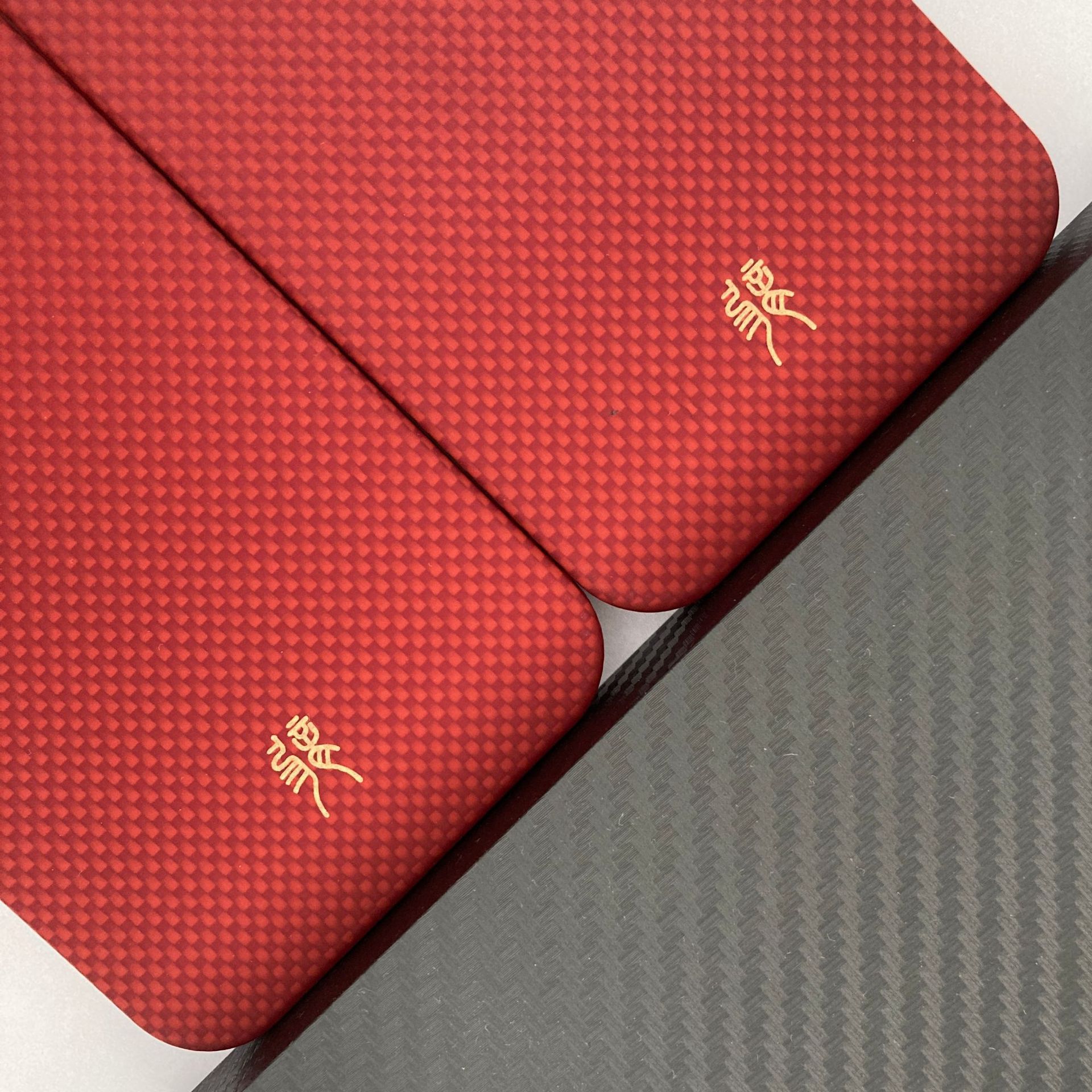 Kevlar China Red is suitable for Apple 15Pro/15Pro X Kevlar aramid fiber material phones pic 11