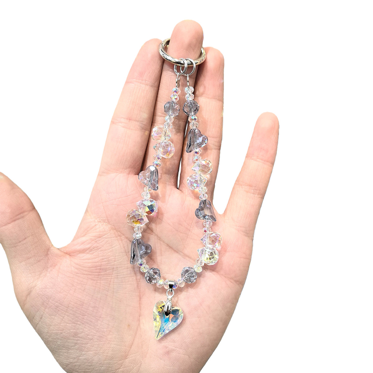 Fashionable and trendy, high-end, dazzling crystal heart-shaped pendant, mobile phone chain, keychain, beaded pendant, mobile phone chain pic 3