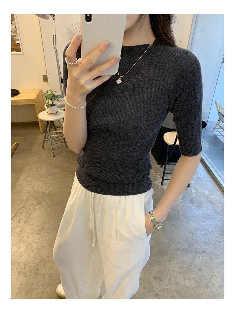 This Korean high-end, super good-looking off-the-shoulder, mid-sleeved knitted sweater is a new slimming top for women in Spring/Summer 2025 pic 15