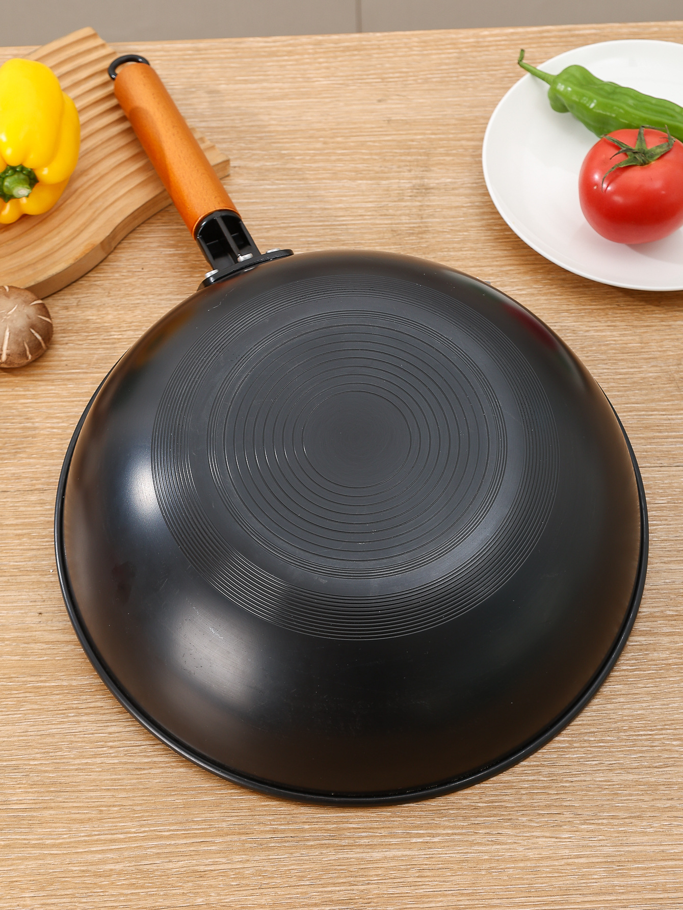 乐氏精制铸铁真不锈炒锅工厂批发不易粘锅不易生锈铁锅超市同款锅详情5