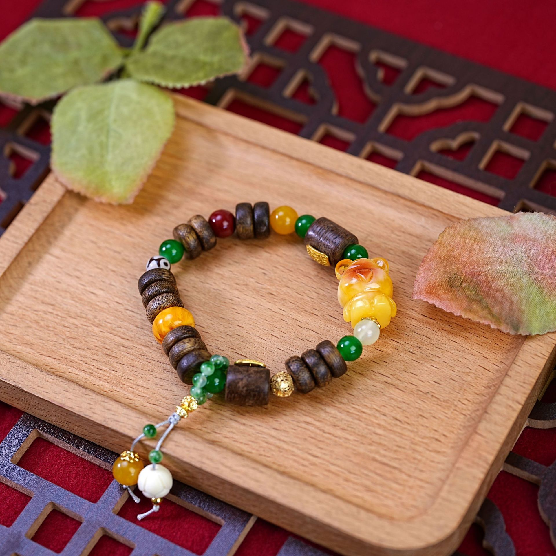 New Chinese-style beads and agarwood bracelet, cute bear Bodhi pendant, cultural and artistic bracelet, beaded accessories pic 3