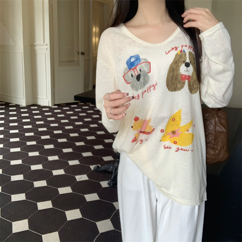 A niche and fun printed long-sleeved T-shirt for women, a thin sun-protective top with a fashionable, laid-back and loose design in autumn pic 5