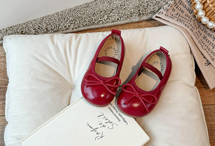 儿童小皮鞋2025春秋季新款韩版女童软底鞋蝴蝶结宝宝防滑时尚单鞋详情7