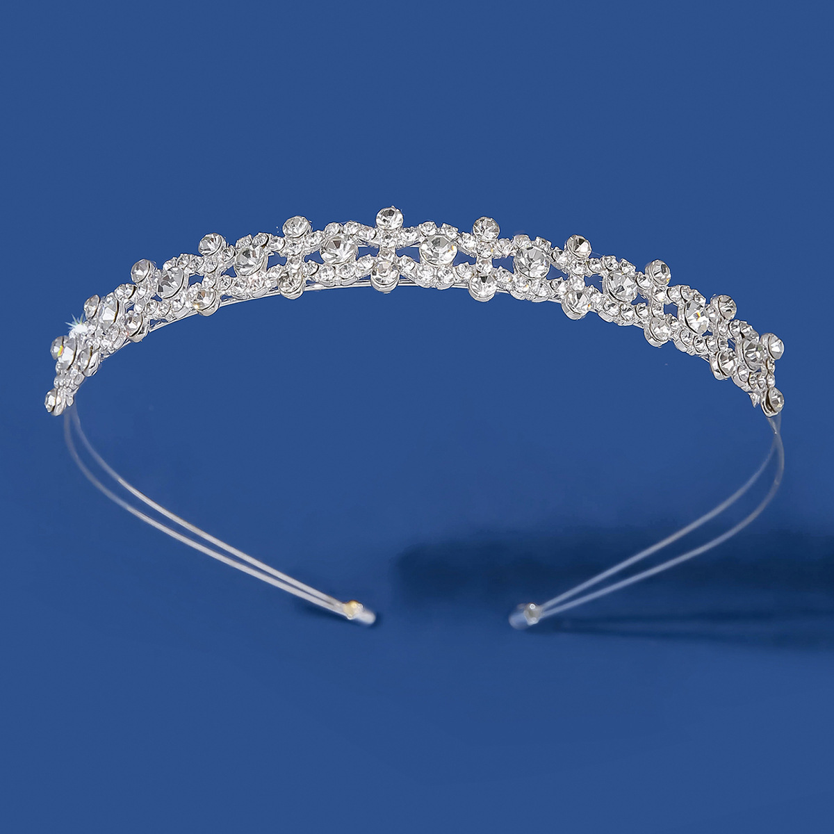 厂家直销新娘皇冠婚纱礼服头饰生日成人礼演出百搭水钻王冠发箍详情11