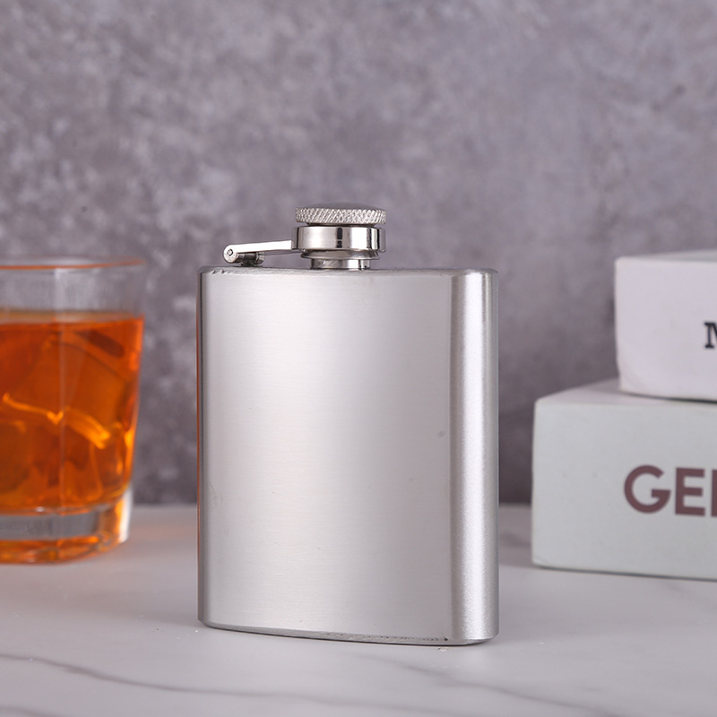 男士简约风便捷酒壶户外户外随身酒瓶4-12盎司不锈钢小酒壶批发详情7