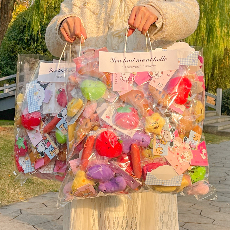 种草小红书婚礼抛洒娃娃互动钥匙扣可爱毛绒公仔挂件生日礼物批发详情3