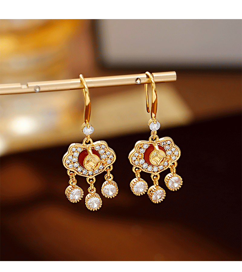 Hyacinth原创设计宫廷风平安锁耳坠国潮轻奢红玛瑙耳饰2025抖音爆款耳环女详情5