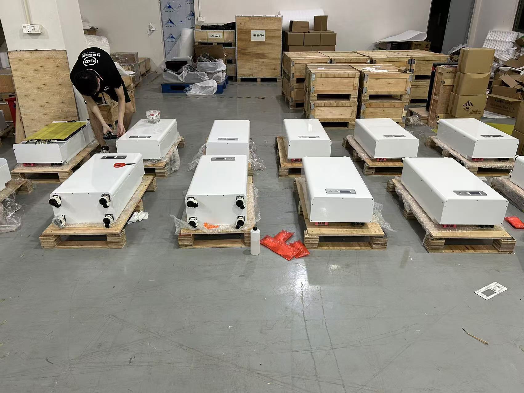 Floor-standing large-capacity lithium iron phosphate energy storage battery, 15KWH household photovoltaic outdoor power supply, 51.2V electrical equipment pic 8