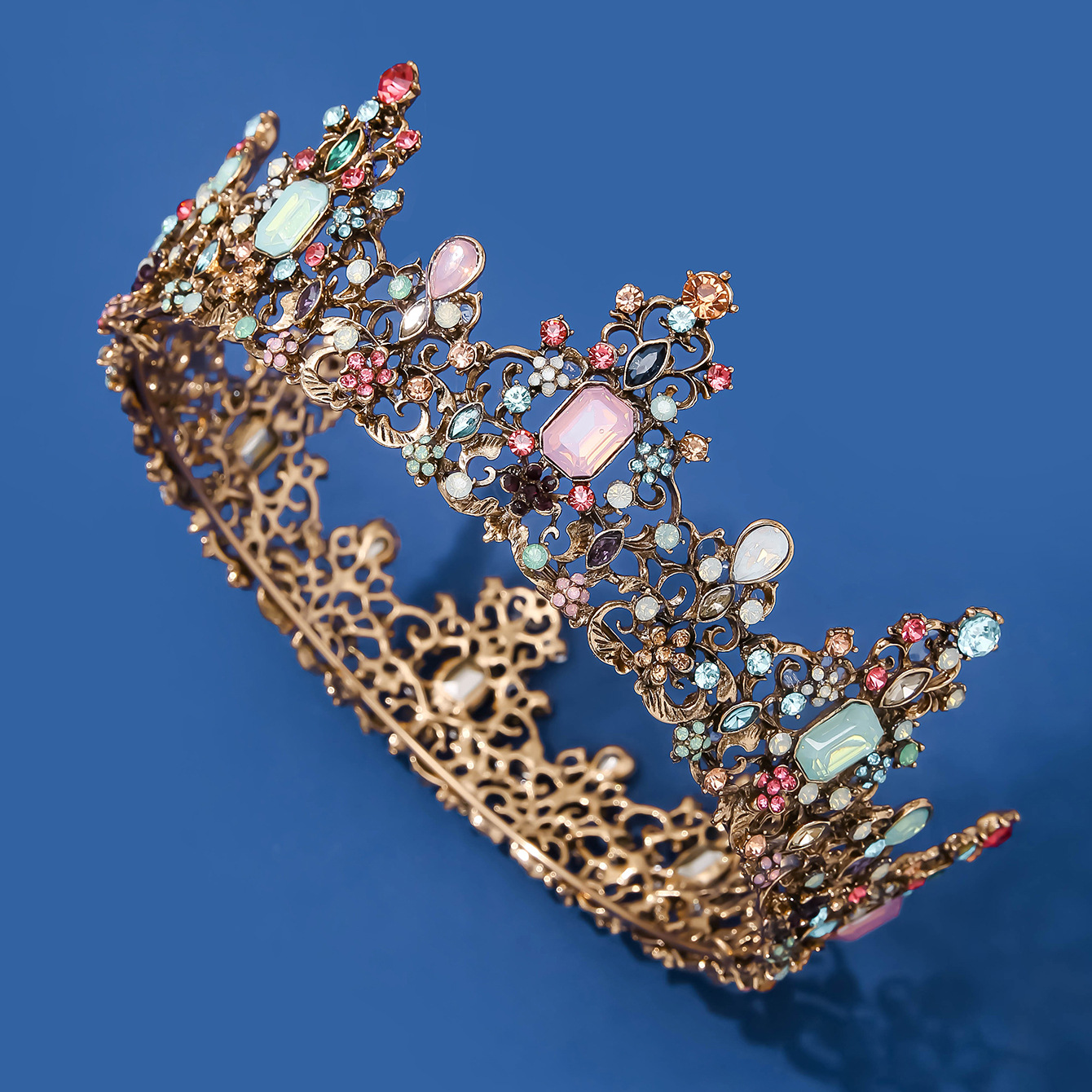 新款欧美满钻超闪银色半圆皇冠新娘结婚头饰摄影跟妆盘发造型复古详情6