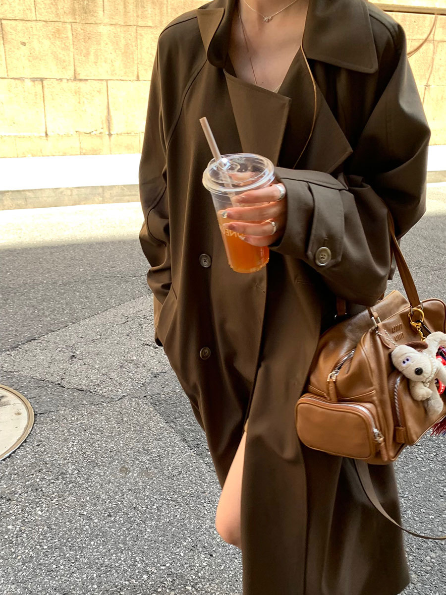 HEYGIRL黑哥 秀场风衣 插肩袖阔版慵懒仿天丝风衣女秋翻领长款外详情11