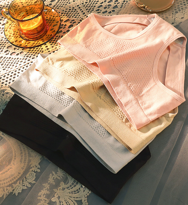 Seamless, breathable 3D honeycomb solid color mid-waist seamless hip-lifting girl triangle underpants with large forks thin high-elastic underpants pic 14