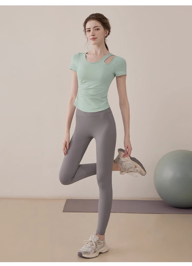 Yoga wear for women 2025 New short-sleeved, form-fitting, high-end sporty top, Pilates training suit, fitness wear set pic 27