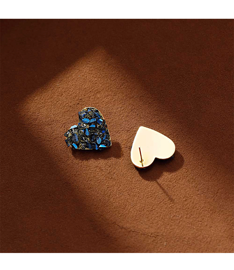 Hyacinth925 Silver Needle Designer Deep Sea Blue Ultra-beautiful Fine Sparkling cold Style natural crystal heart-shaped stud earrings pic 10