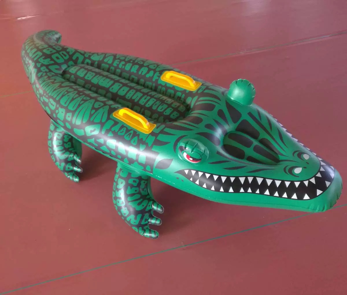 厂家直供超大充气PVC水上动物造型网红坐骑鳄鱼水上大人浮床泳圈涉水运动用品充气床充气浮排详情2