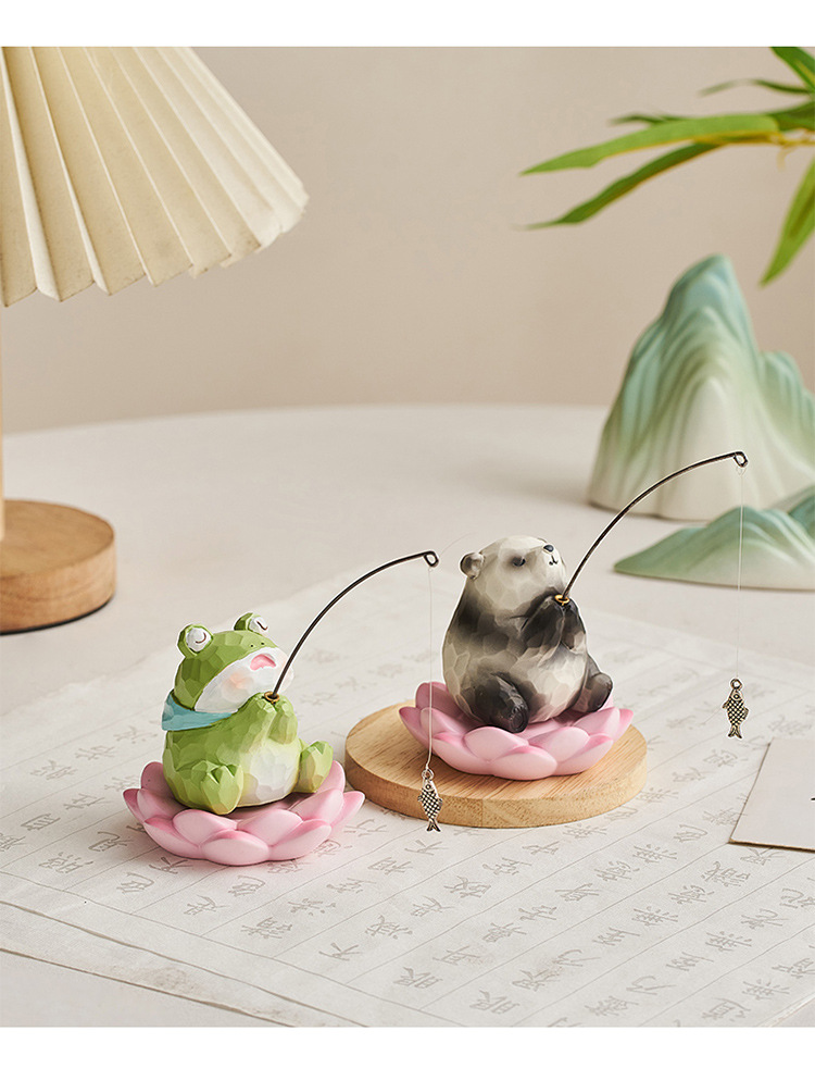 Squinting animal fishing ornaments, desk atmosphere decoration, computer monitor ornaments, small gifts for good luck when coming ashore pic 6