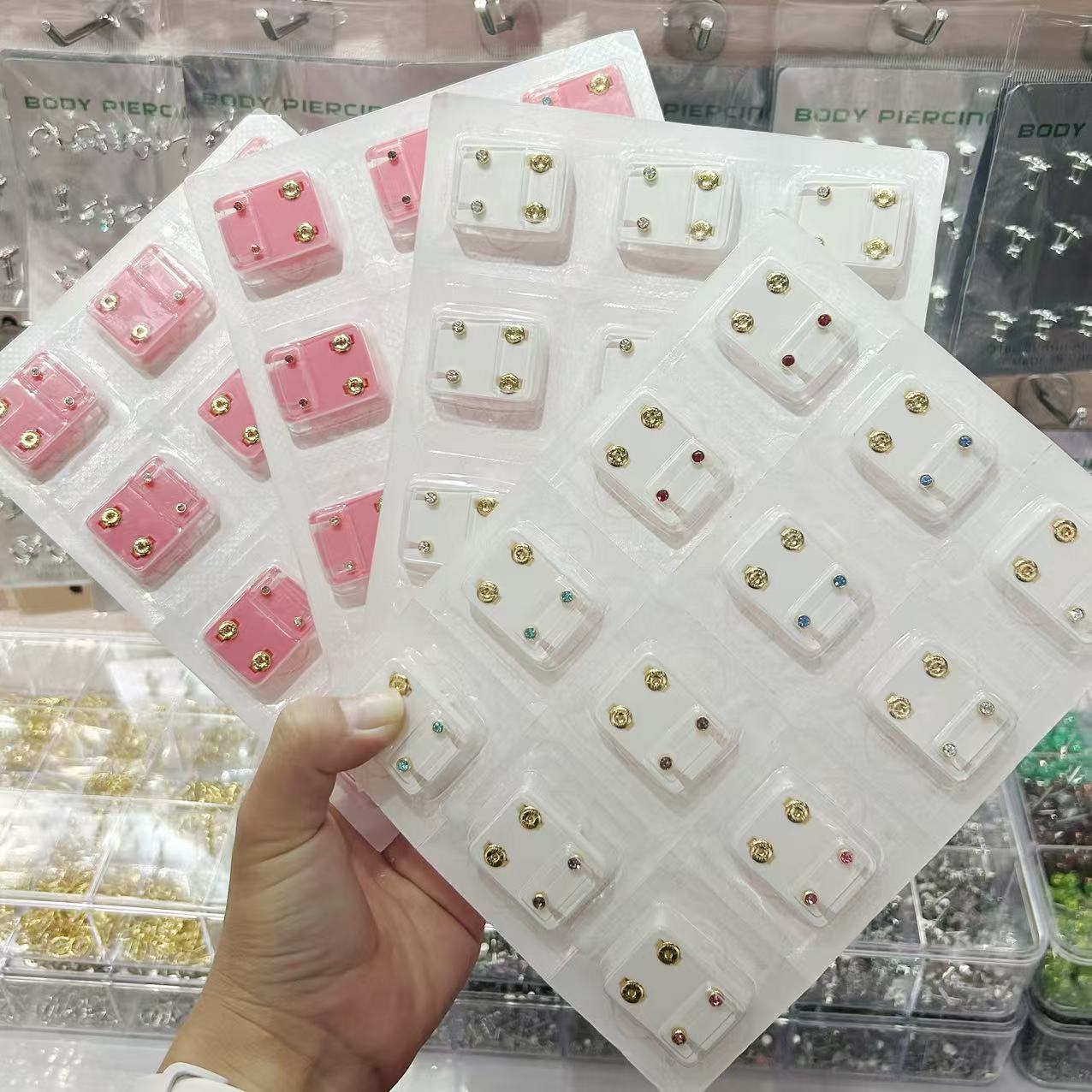 316医用不锈钢镶钻打耳洞专用耳钉穿耳洞穿耳眼耳针跨境批发外贸详情4