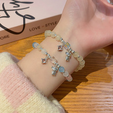 Cute pink strawberry crystal beaded bracelet, light luxury and niche design, high-end flower pendant bracelet wholesale pic 6