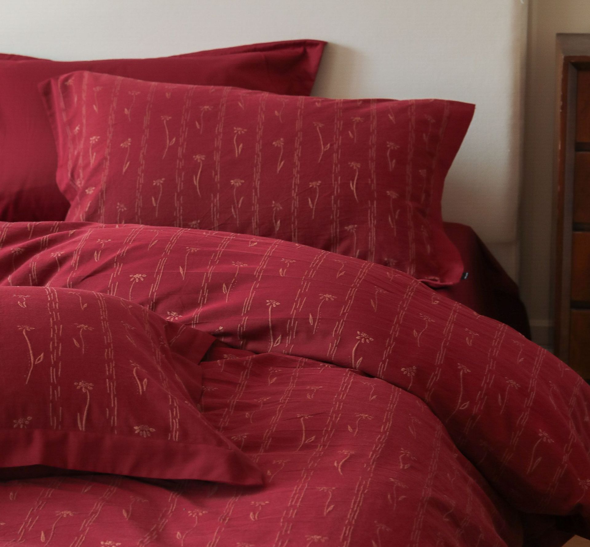 Class A retro jacquard all-cotton wedding four-piece set, a red pure cotton high-end wedding room bedding pic 17