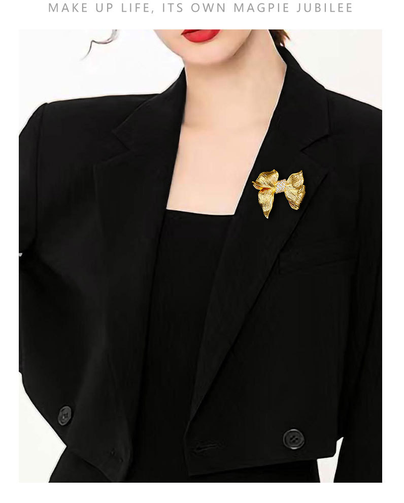 European and American style light luxury bow brooch, original design, simple and versatile, exquisite brooch, new autumn and winter suit pin pic 14