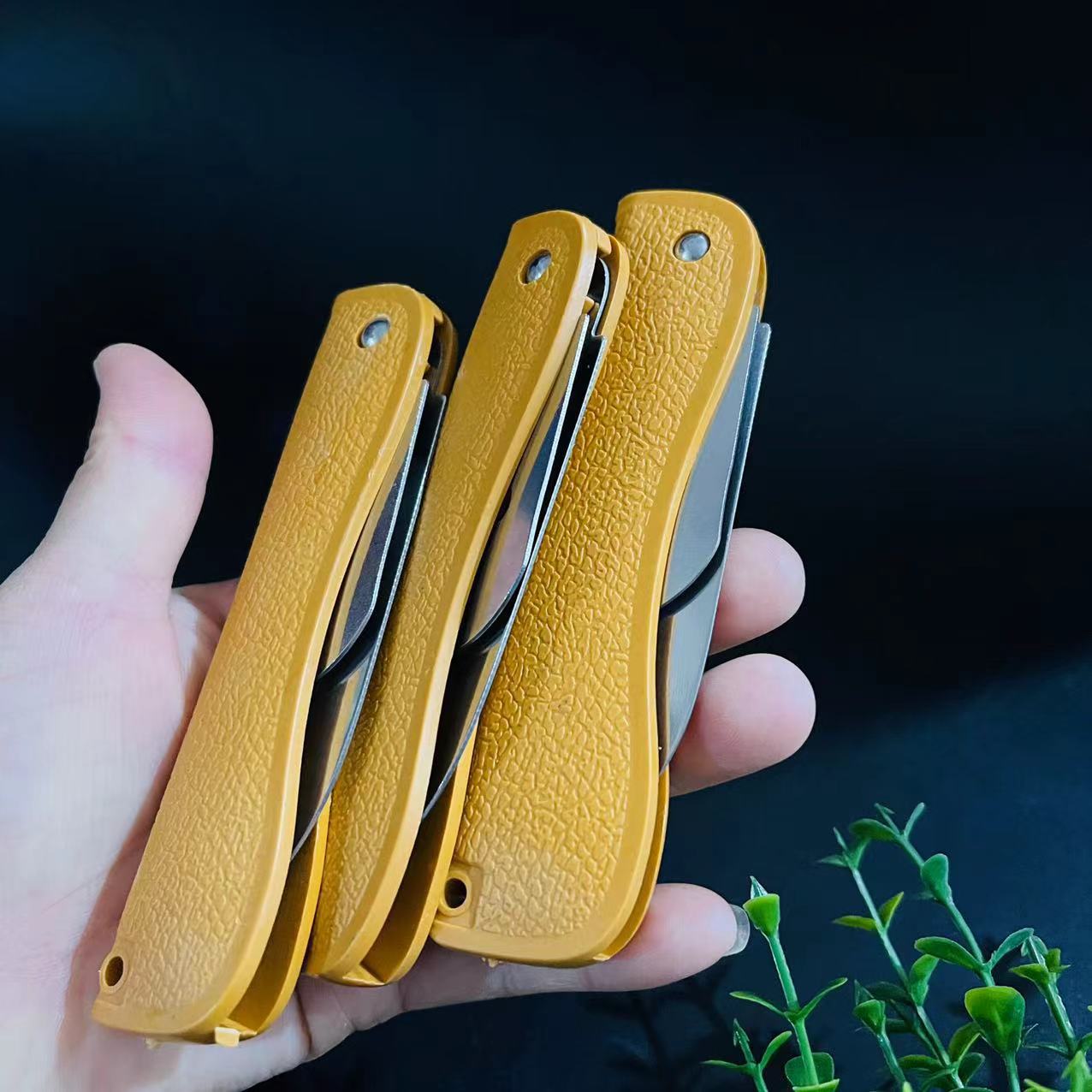 【 Packaging Area 】 Dual-purpose folding knife 50/ bag 1000/ box Dual-purpose folding knife Multi-functional kitchen household fruit slicer Fruit knife with bottle opener Bottle screwdriver 2 yuan supply pic 7