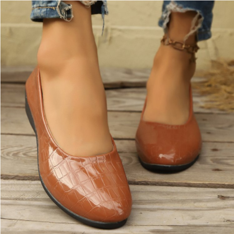 European and American export large-sized casual flat bean shoes 2025 Spring new style pointed-toe soft-soled outerwear shallow opening single shoes for women pic 1