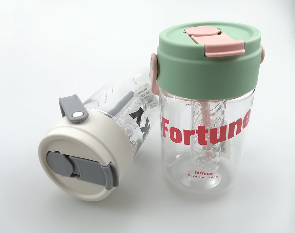 宝宝卡通水杯 婴幼儿学饮水杯  高颜值大容量带吸管茶水分离可爱杯子学生 babycare详情4