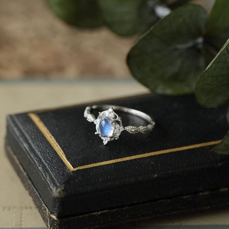 Moonstone plain ring for women, light luxury, niche and high-end feel, adjustable index finger ring, unique retro style open ring pic 11