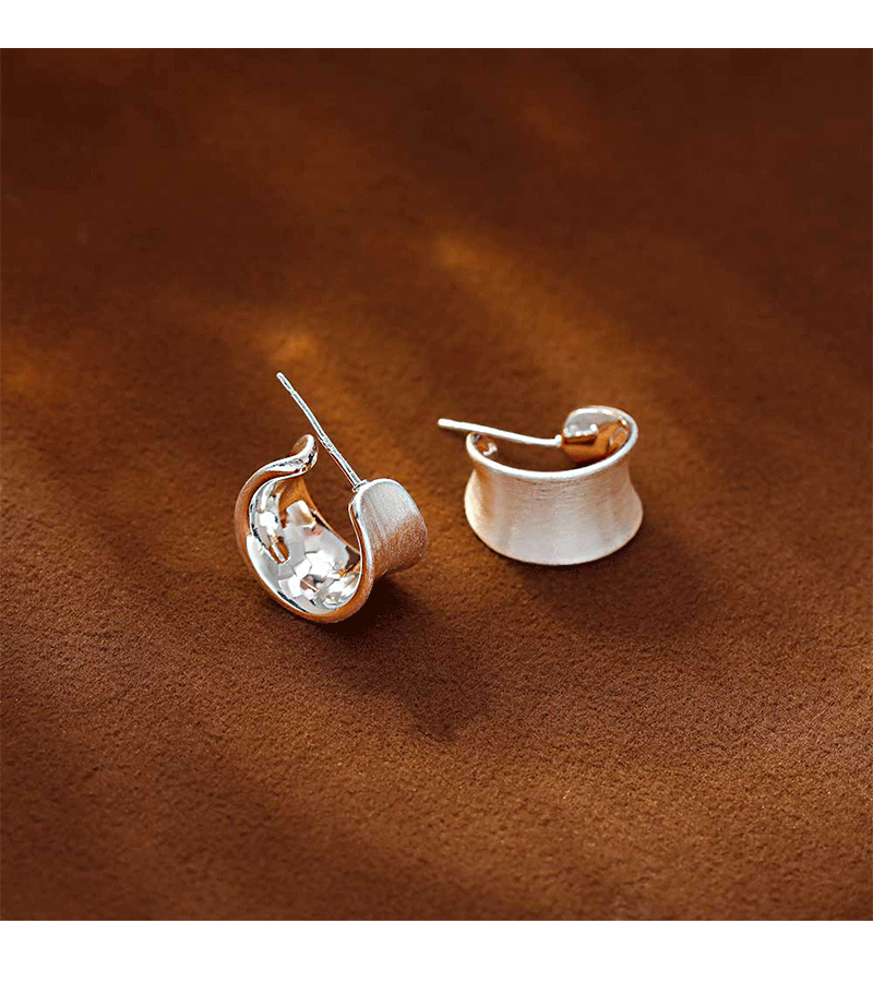 Hyacinth nicho diseño sentido c-forma metal cepillado premium sentido pendientes ins cool wind earwear 2025 nuevo temperamento pic 6