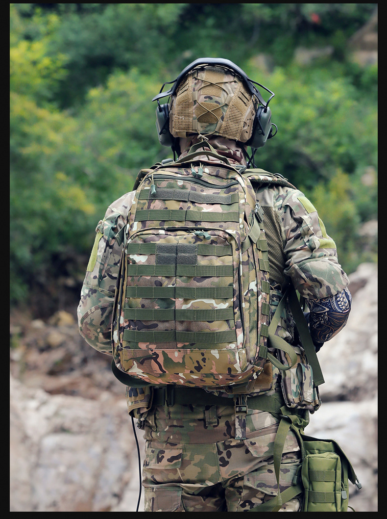 新款迷彩战术背包Aitobu男户外多用途大容量防水登山包详情28