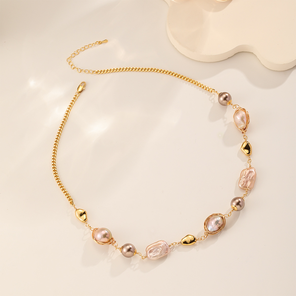 Nasha Cross-border Best-selling Baroque freshwater pearl necklace and bracelet set, French light luxury irregular bracelet necklace pic 10