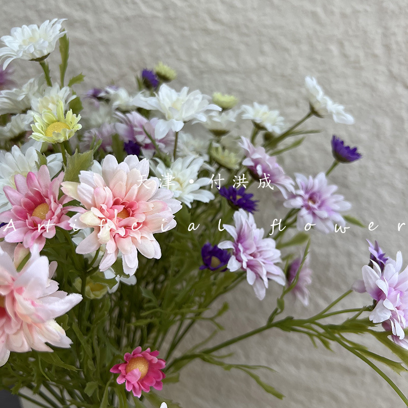 The carnation bouquet is a birthday gift for mom. The flower gift box is beautifully packaged pic 6