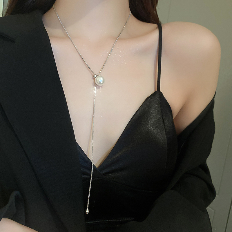Irregular long pearl necklace, French light luxury style, sweater chain, niche simple and high-end necklace wholesale for women pic 33