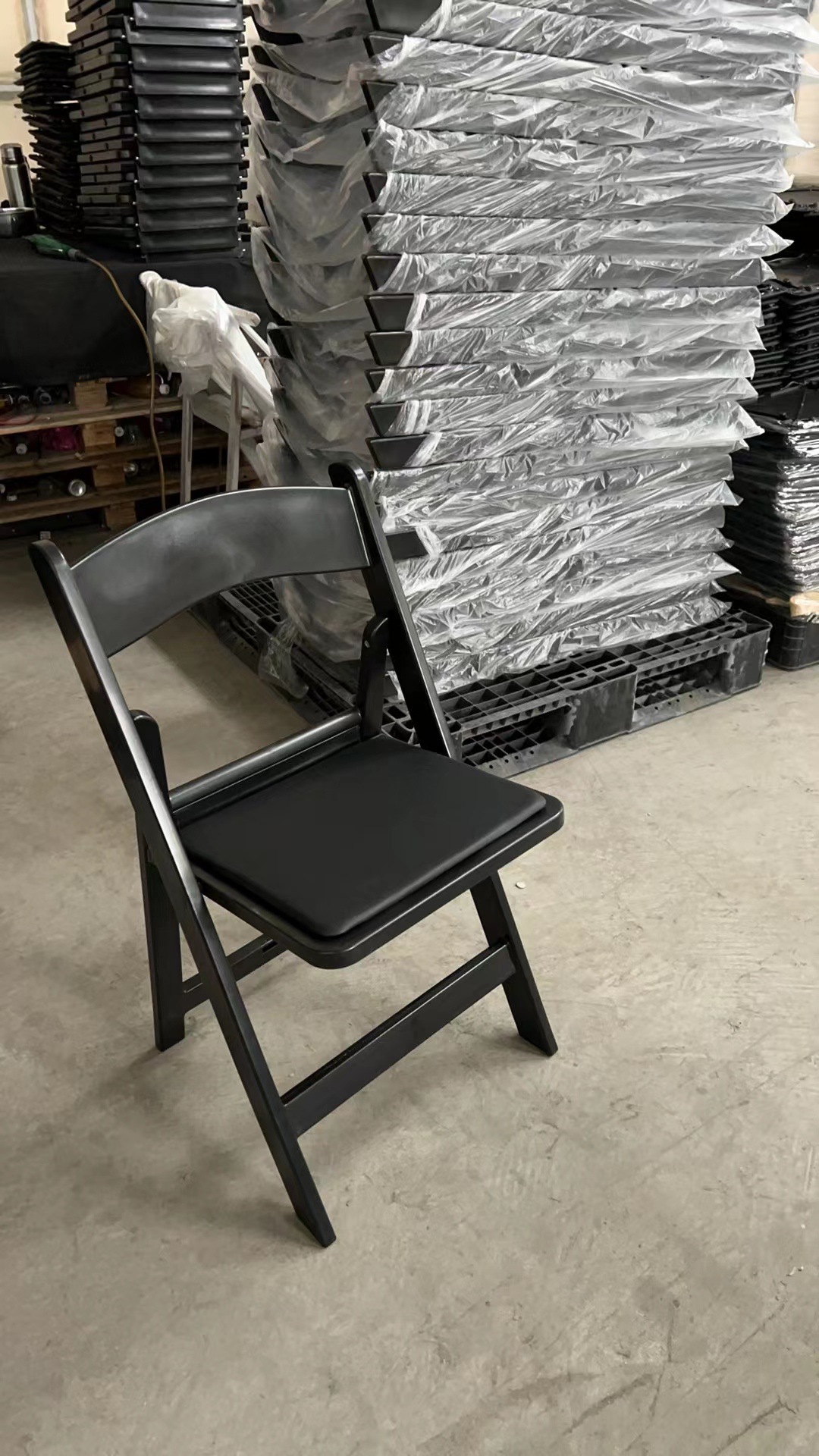 Starry white folding chair, plastic dining chair, backrest chair, outdoor banquet chair, modern and simple plastic folding chair, folding chair backrest chair, folding chair, office chair, studio chair, backrest chair, study chair pic 12