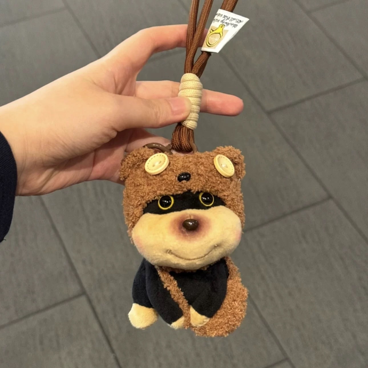 A cute plush toy bag pendant with a bee and a dog, a small doll, a car keychain bag pendant and the same style as Xiaohongshu pic 3