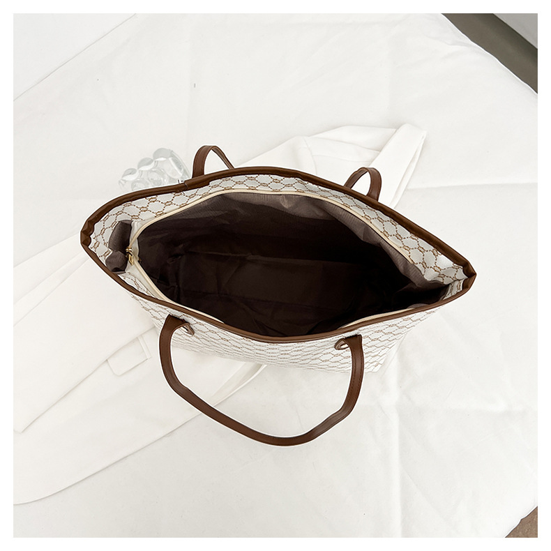 A simple and fashionable large-capacity bag for women in 2025, a trendy six-year tote bag for women, a large-capacity single-shoulder bag for commuting pic 48