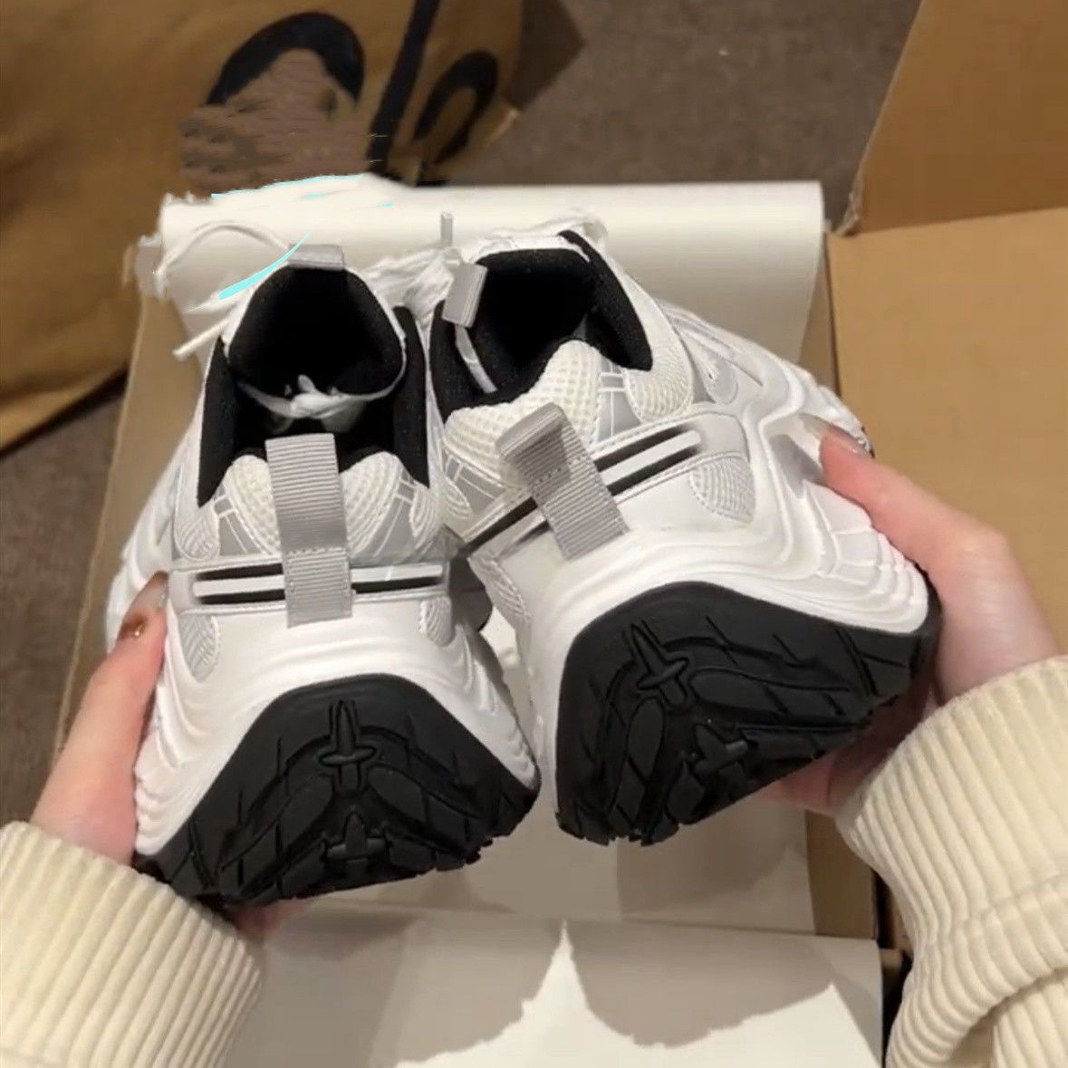 老爹鞋子女高颜值超厚防滑休闲女鞋2025夏秋轻便软底运动单鞋女详情7