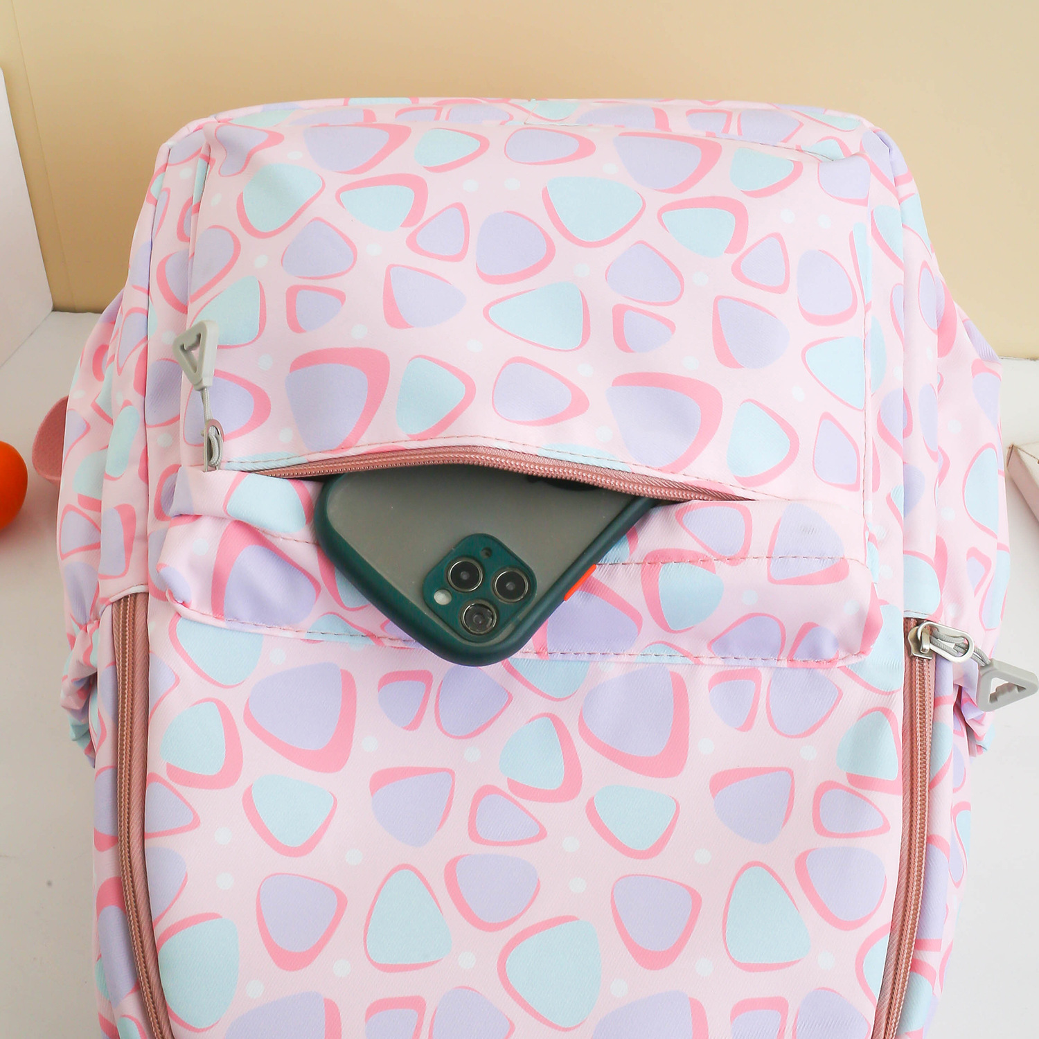 Wholesale of lightweight schoolbags for girls in primary and secondary schools, large-capacity bags for students in grades 3 to 6 on campus, and backpacks for girls pic 20
