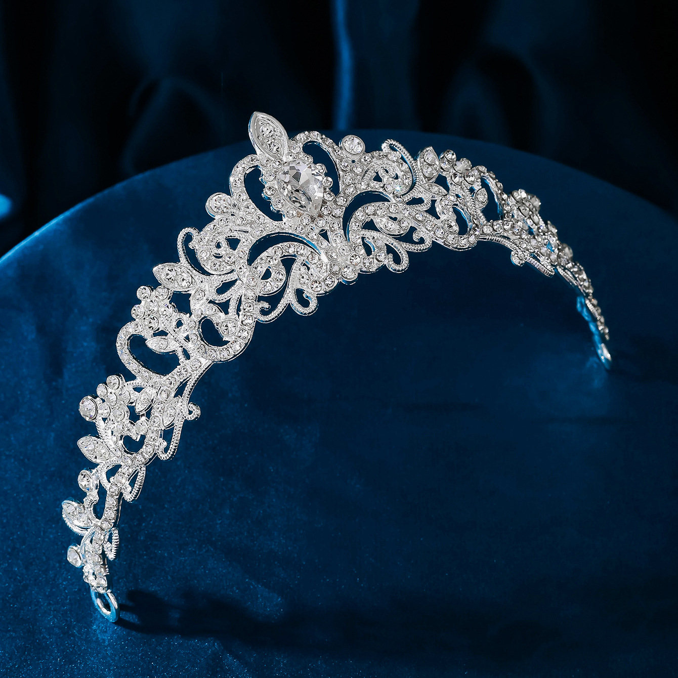 新款个性钻石银色公主头饰大气奢华婚纱礼服超闪水晶新娘发饰皇冠详情6