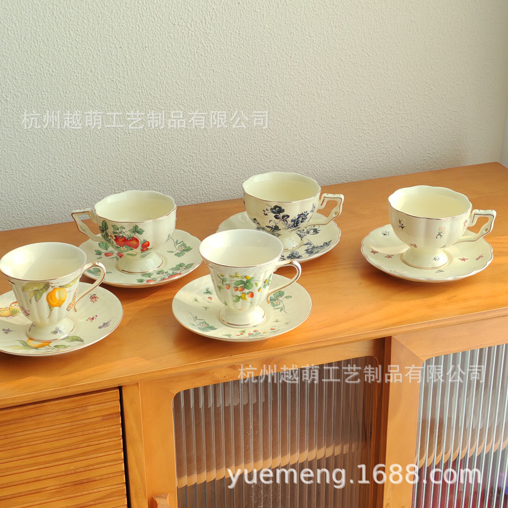 European-style ins coffee cup and saucer set, ceramic, British-style gold-edged tea cups and teapots, French restaurant cups, daily gifts pic 14