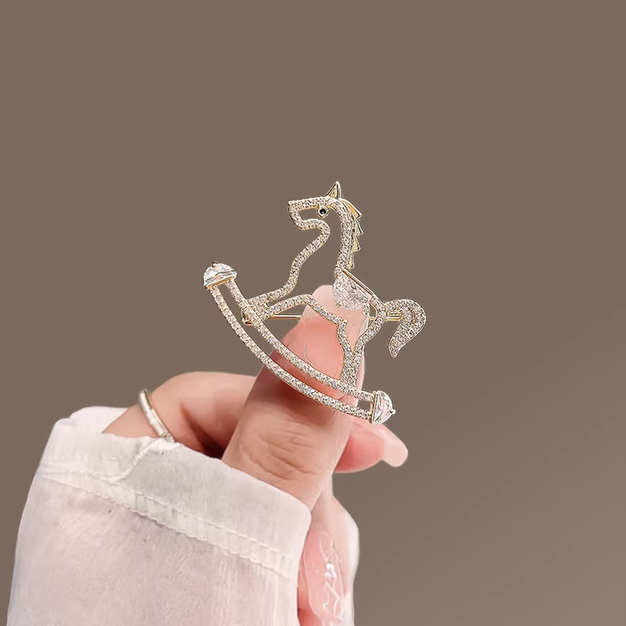 Exquisite hollowed-out wooden horse brooches for both men and women, cute and unique niche pins, summer anti-exposure clasp, and elegant corsage accessories pic 7