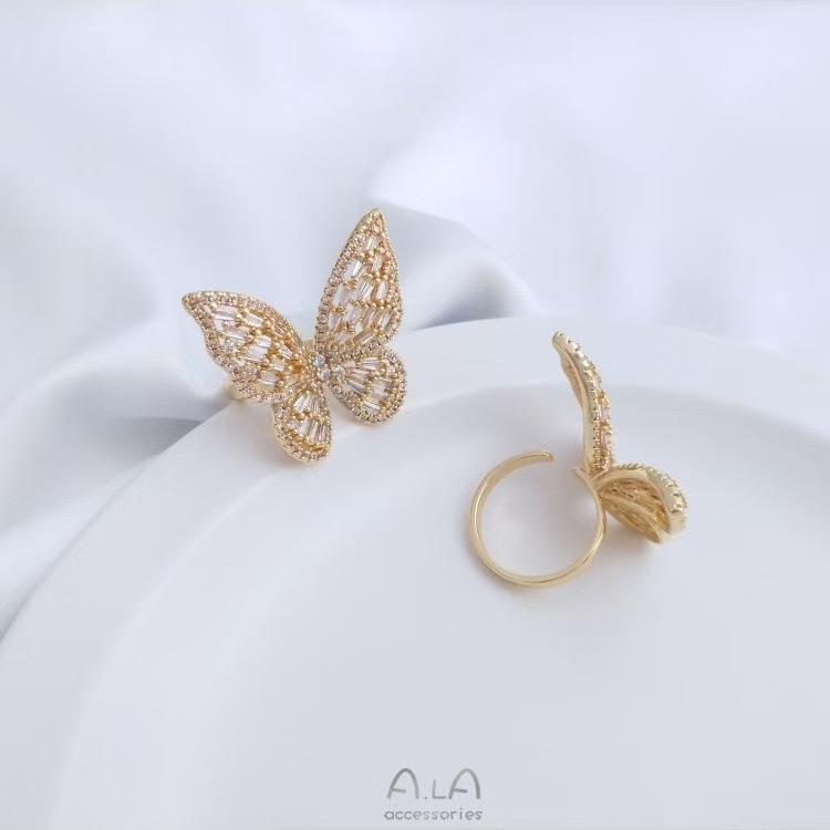A super ethereal and luxurious zircon butterfly opening ring, a trendy and light luxury index finger ring from Europe and America, with a unique and high-end feel, is a versatile accessory pic 4